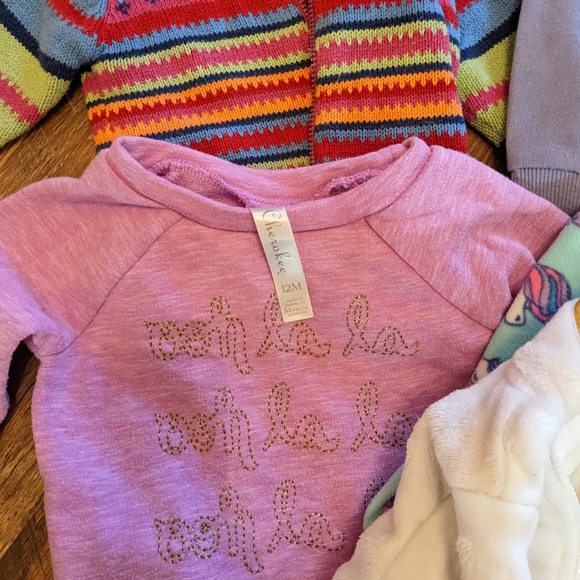 12 month sweatshirt bundle - Picture 2 of 4